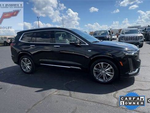 Certified 2025 Cadillac XT6 Premium Luxury image 2