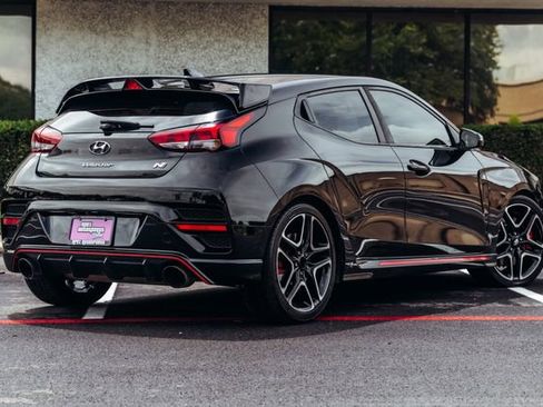 Used 2020 Hyundai Veloster N w/ Performance Package FWD image 7