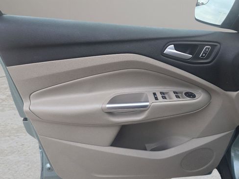 Used 2013 Ford Escape SE image 58