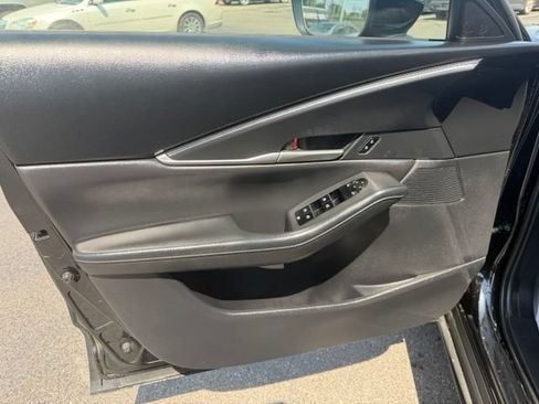 Used 2023 MAZDA CX-30 AWD 2.5 S w/ Select Package image 23