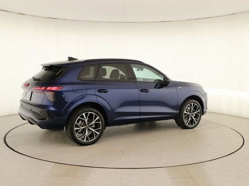 New 2026 Audi Q3 quattro 2.0T AWD/4WD image 7