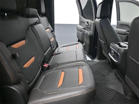 Used 2020 GMC Sierra 1500 AT4 w/ AT4 Premium Package image 16