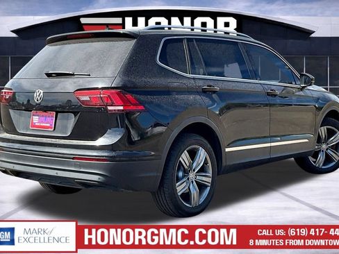 Used 2020 Volkswagen Tiguan SEL AWD/4WD image 6