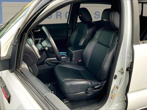 Used 2018 Toyota Tacoma TRD Pro image 22
