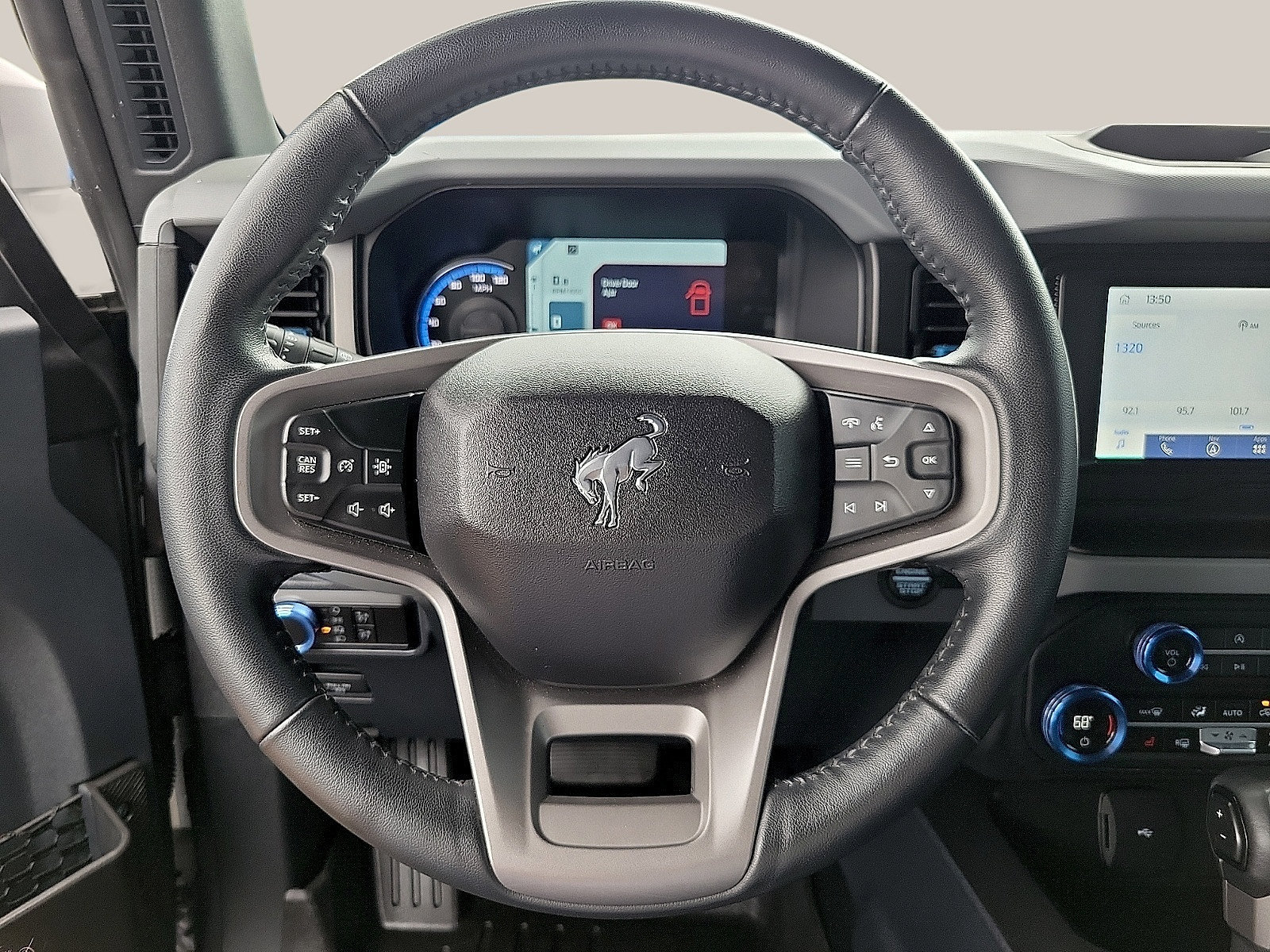 Used 2023 Ford Bronco Black Diamond AWD/4WD image 19