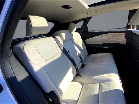 Used 2023 Lexus RX 350 w/ Accessory Package (2T) image 20