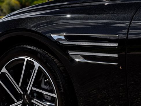 Used 2025 Genesis G80 2.5T Advanced image 16