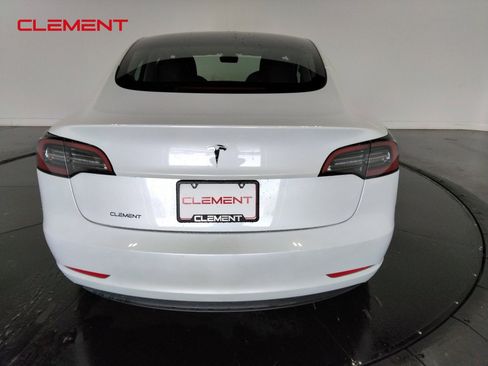 Used 2023 Tesla Model 3 Standard Range image 6