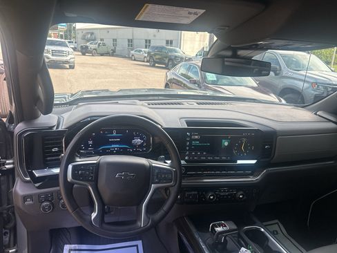 Used 2024 Chevrolet Silverado 1500 RST AWD/4WD image 14