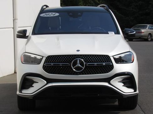 Used 2024 Mercedes-Benz GLE 450 4MATIC image 3
