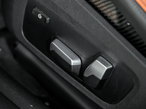 Used 2021 BMW M4 Coupe w/ M Carbon Exterior Package RWD image 24