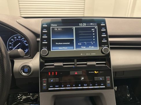 Used 2019 Toyota Avalon XSE image 20