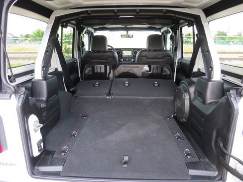 New 2023 Jeep Wrangler Rubicon w/ Steel Bumper Group image 39