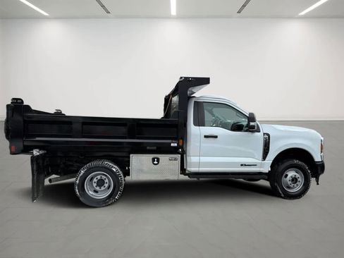 Used 2024 Ford F350 XL image 4