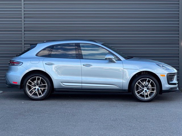 Used 2023 Porsche Macan AWD/4WD image 8