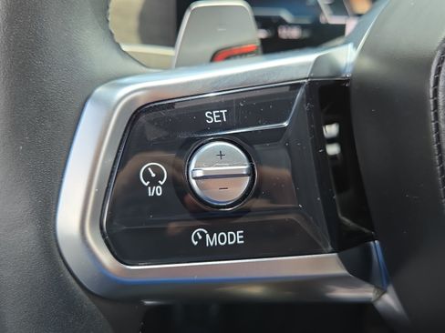 Used 2024 BMW 760i xDrive w/ Premium Package 2 AWD/4WD image 22