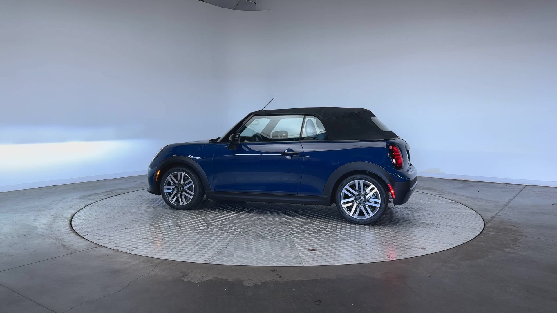 Certified 2026 MINI Cooper S FWD image 6
