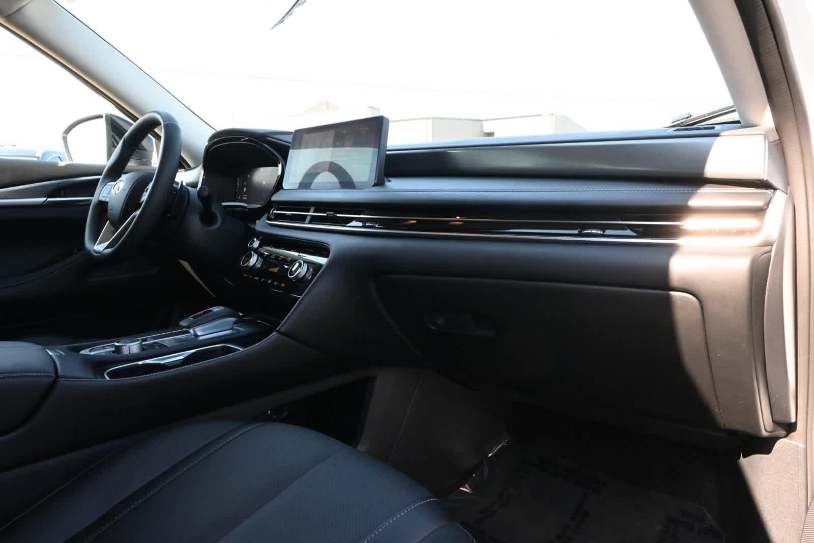 Certified 2027 INFINITI QX60 Pure w/ Cargo Package FWD image 22