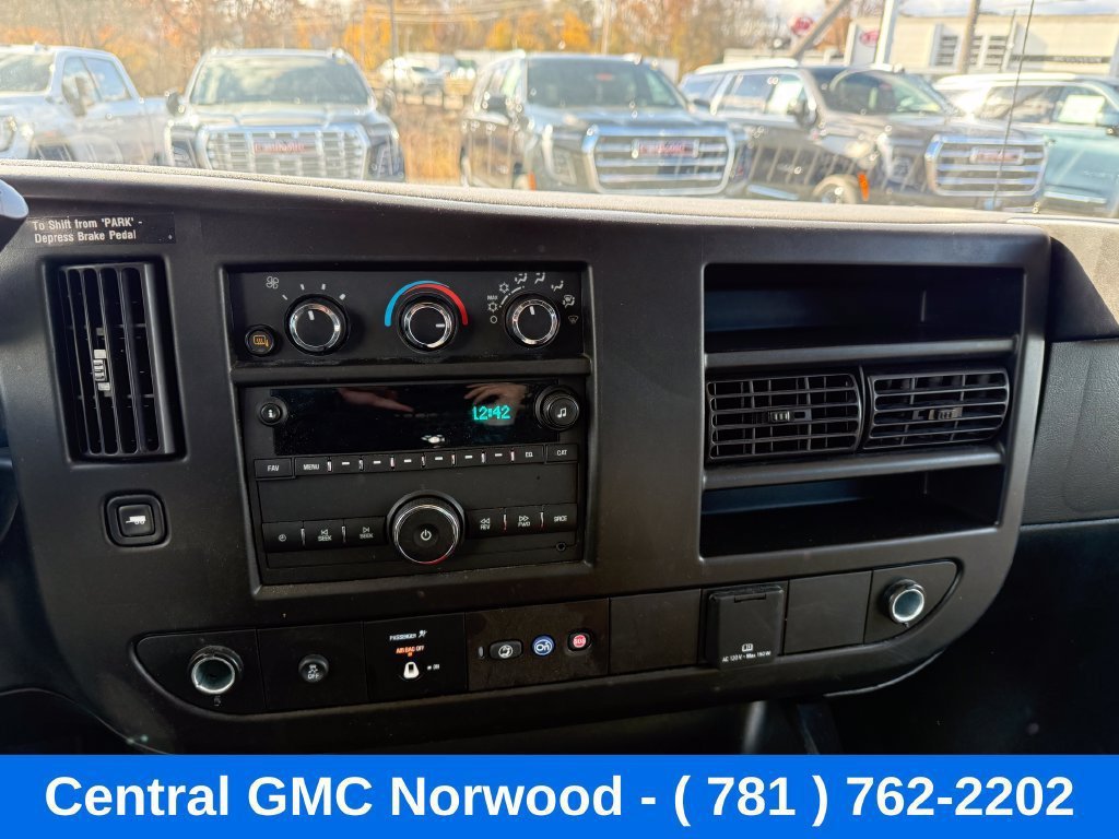 Used 2025 GMC Savana 2500 w/ Driver Convenience Package RWD image 17