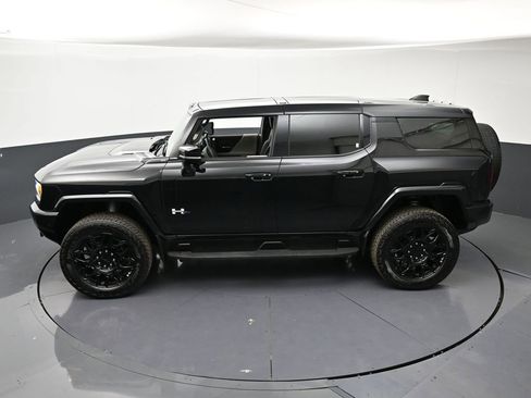 Certified 2026 GMC Hummer EV SUV AWD/4WD image 17