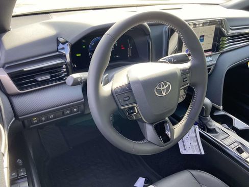 New 2026 Toyota Camry SE image 12