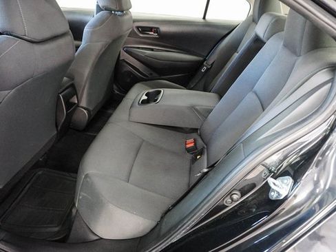Used 2022 Toyota Corolla LE image 15
