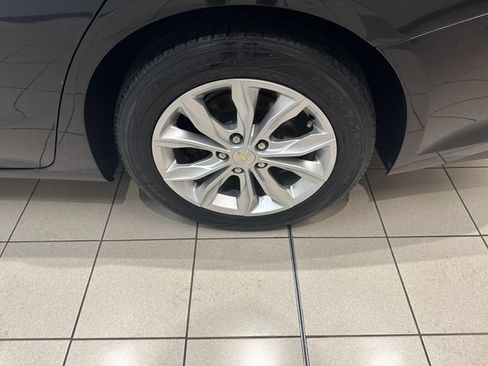 Used 2019 Chevrolet Malibu LT FWD image 22