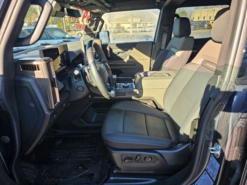 New 2025 GMC Hummer EV 2X image 19
