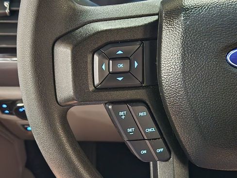 Used 2018 Ford F150 XLT image 46