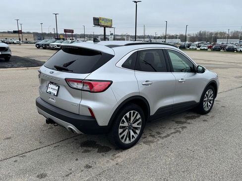 Used 2020 Ford Escape Titanium AWD/4WD image 35