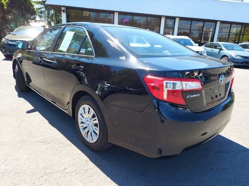 Used 2012 Toyota Camry LE FWD image 6