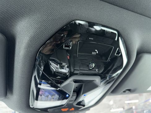 Used 2025 BMW 530i image 34