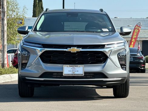 New 2026 Chevrolet Trax LT w/ Driver Confidence Package FWD image 9