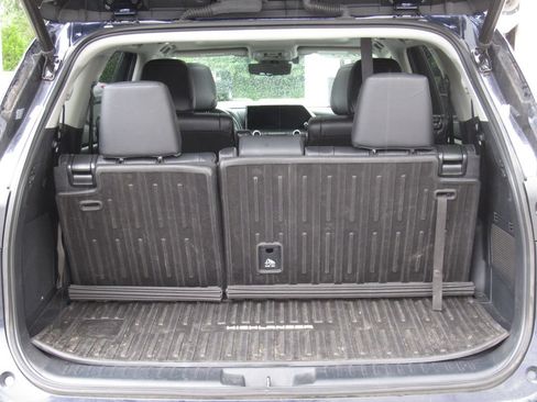 Used 2023 Toyota Highlander Platinum AWD/4WD image 23