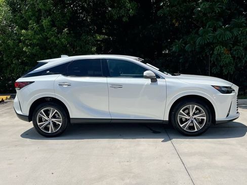 Certified 2025 Lexus RX 350 FWD w/ Technology Package image 8