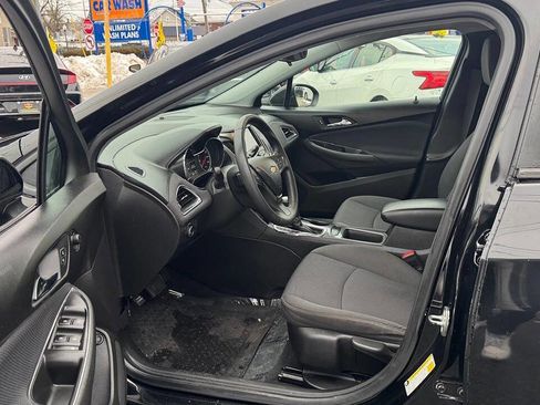Used 2019 Chevrolet Cruze LS w/ LS Convenience Package image 15