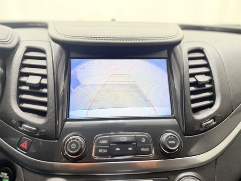 Used 2018 Chevrolet Impala LT image 18