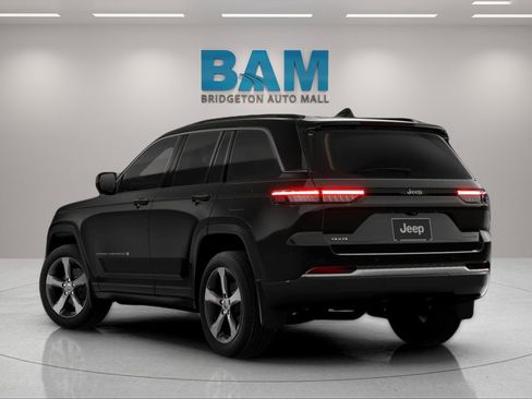 New 2026 Jeep Grand Cherokee Limited image 9
