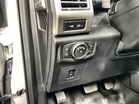 Used 2016 Ford F150 Lariat w/ Equipment Group 502A Luxury image 16