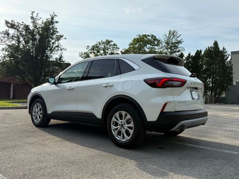 Used 2023 Ford Escape Active w/ Cold Weather Package image 3