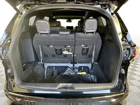 Used 2025 Toyota Sienna XSE image 26