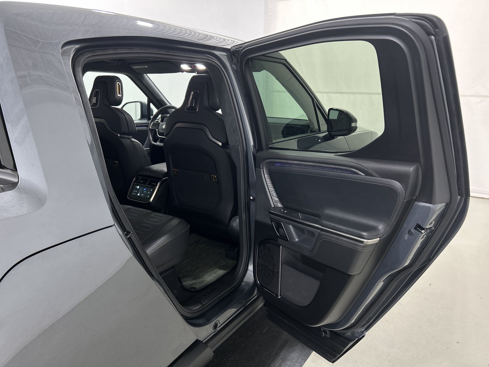 Used 2023 Rivian R1T Adventure Quad AWD/4WD image 19