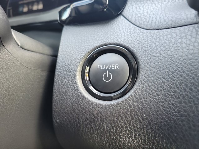 Used 2025 Toyota Camry LE FWD image 29