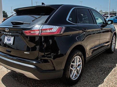 Used 2024 Ford Edge SEL AWD/4WD image 4