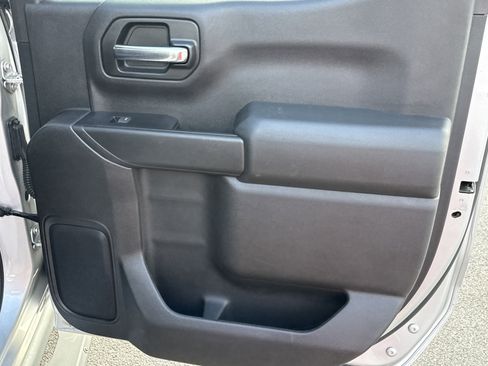 Used 2020 Chevrolet Silverado 1500 Custom Trail Boss w/ Custom Convenience Package image 17