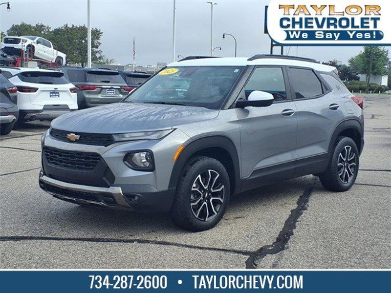 Certified 2023 Chevrolet TrailBlazer ACTIV w/ Convenience Package image 1