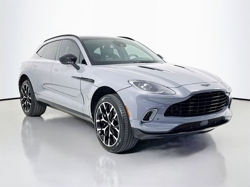 Used 2021 Aston Martin DBX image 1