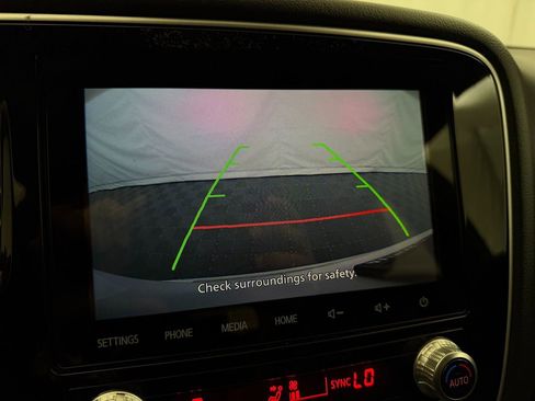 Used 2020 Mitsubishi Outlander SEL image 17