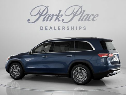 Certified 2026 Mercedes-Benz GLS 450 4MATIC image 11