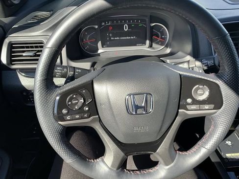 Used 2025 Honda Passport Black Edition image 19